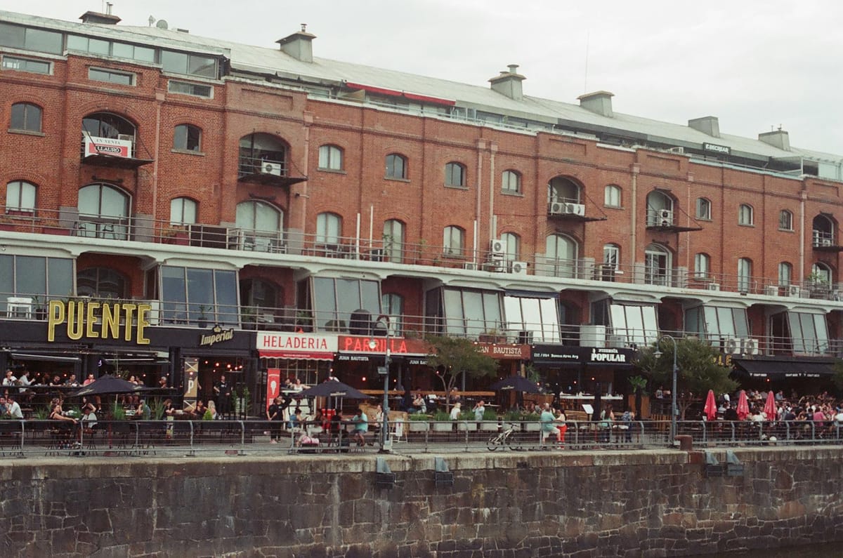 Red Hook Waterfront Weekend Guide for a Stylish Escape